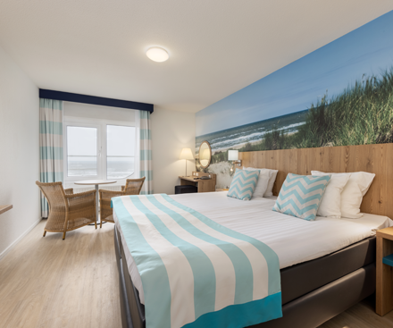1-Bedroom Hotel Room