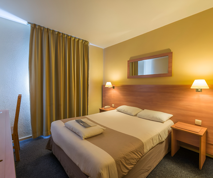 2-Person Standard Room